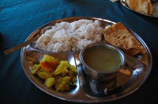 Our typical Dhal Bhat lunch - vegetable curry, rice, soupy dhal and papadam. Each lodge has a personal touch on this very simple but tasty meal (with unlimited refills, all for roughly 150 rupees - about $2.50).