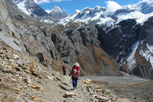 From Thorong Phedi base camp, the trail climbs up the relentless switchbacks to Thorong High camp at 4650m