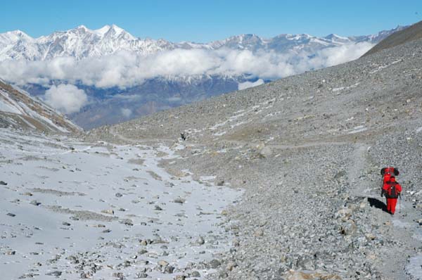 Our descent presents an outstanding view of distant Mustang valley