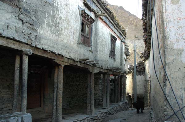 Streets of Kagbeni