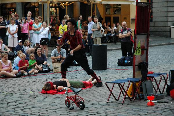 Crazy Street Performer