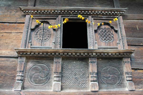 Beautiful carved windows in the village of Thulo Syaphru