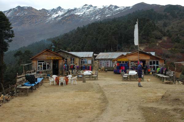 Small lunch spot, Chyolangpati