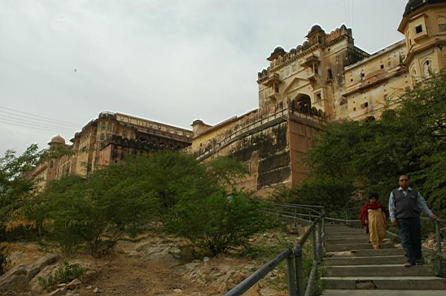 This former royal residence was built in a blend of Rajasthani and Mughal styles.