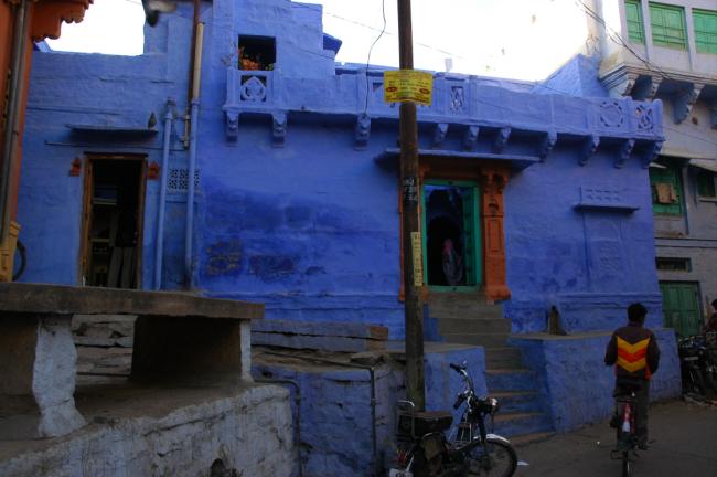 Walking around the maze of streets in "the blue city", Jodhpur.